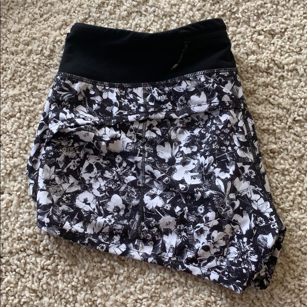 Euc lululemon speed shorts size 8